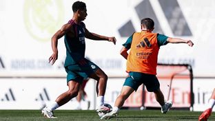 Nueva sesión para preparar el partido contra el Betis