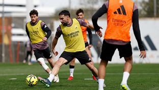 Físico y balón en la Ciudad Real Madrid
