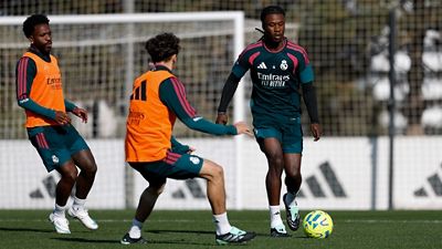 Real Madrid continues preparing for the match against Racing