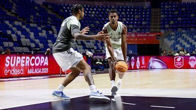 Último entrenamiento antes de las semifinales de la Supercopa 