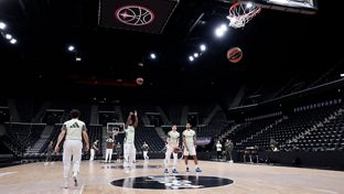 Último entrenamiento antes de medirse al París Basketball