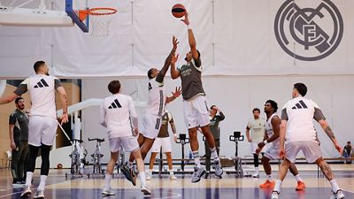 Último entrenamiento antes de viajar a Belgrado