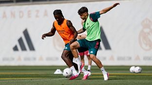 Físico y balón en la segunda sesión del día