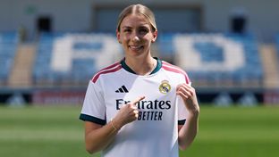 Elisa: "Estoy muy orgullosa de unirme a este club, el más grande del mundo"