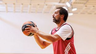 Llull: “Quiero ayudar al equipo y ser un ejemplo en el día a día para los jugadores”