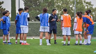 Las escuelas de la Fundación en Chile y Costa Rica visitan la Ciudad Real Madrid de la mano de Globalvia