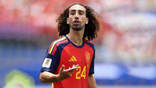 3-0: Spain advances to the Round of 16 with two assists from Cucurella