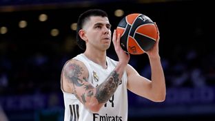 Deck reaches 400 games with Real Madrid