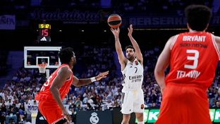 Les 10 triples de Campazzo lors des deux premiers matchs des playoffs
