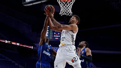 Tavares, máximo reboteador histórico de la Euroliga: "Lograr récords en este club significa mucho"