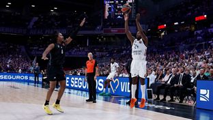 Los 8 triples de Feliz contra el Asvel