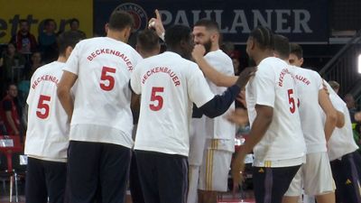 Tribute to Franz Beckenbauer before the Bayern-Real Madrid match