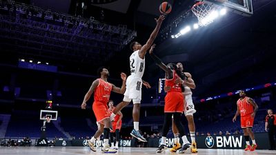 El Madrid brilla ante el Hapoel y suma su 12ª victoria seguida en casa en la Euroliga