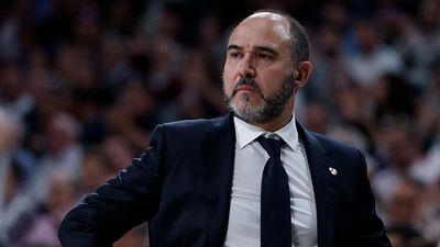 Chus Mateo named best coach in Liga Endesa for May