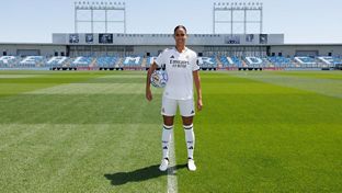 Maëlle Lakrar, nueva jugadora del Real Madrid 