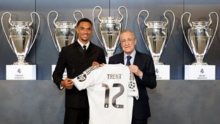 Alexander-Arnold signs contract with Real Madrid