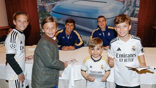 Lunin y Gonzalo, protagonistas en la sesión de firmas en Mallorca