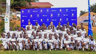 Formación para las escuelas de fútbol de la Fundación en Uganda