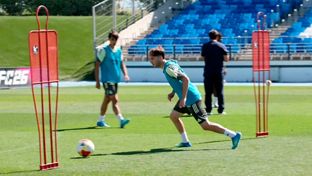 El Castilla prepara el decisivo partido del playoff de ascenso contra el Sabadell