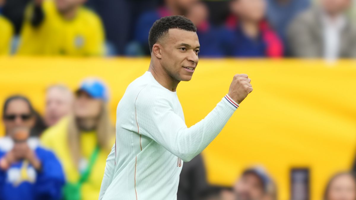 1-2: Mbappé scores a stunning goal in France's victory over Brazil
