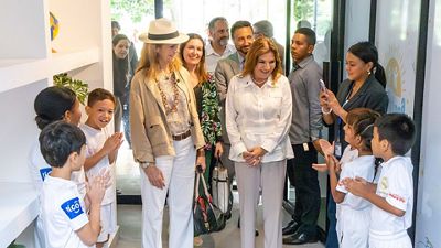 Fundación Mapfre visita junto a la primera dama de Panamá la escuela sociodeportiva de la Fundación