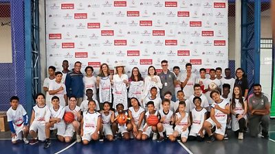 La Fundación Real Madrid visita la escuela sociodeportiva Dom Bosco de Brasil
