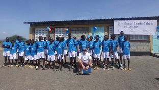 La Fundación Cantabria Labs, la Fundación Real Madrid y la Fundación Emalaikat inauguran la primera escuela sociodeportiva en Turkana