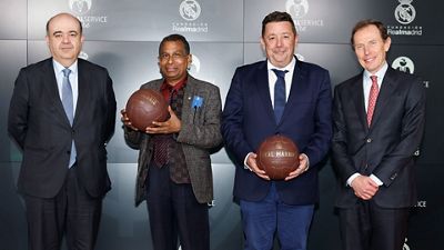 Butragueño attends renewal of alliance with the IIMC and Medical Service Care