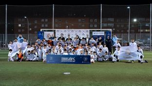 Solari y la Fundación ”la Caixa” visitan la escuela de la Fundación en Torrejón de Ardoz (Madrid)