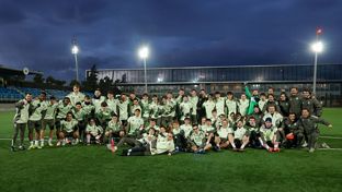 El Juvenil A comparte un entrenamiento inclusivo con el equipo Genuine