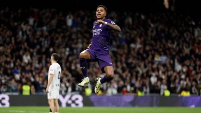 Doblete de Rodrygo y victoria del líder