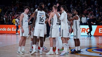 Real Madrid-Olympiacos: gunning for a win to keep up playoff hopes.