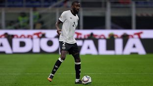 1-2: Rüdiger remonta con Alemania frente a Italia