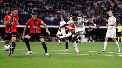 Vini Jr. culminó la remontada en un minuto del Madrid 