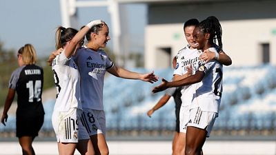 El Real Madrid vence al Badalona en el Di Stéfano