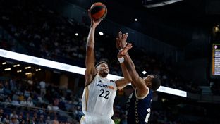 Tavares: “We're confident because we're unbeaten in the playoffs, but we have to do our job well”