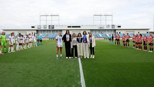 Homenaje a las campeonas del Europeo sub-17