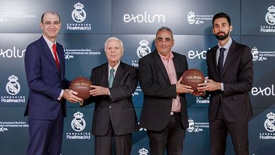 La Fundación Real Madrid y Exolum renuevan la colaboración para la escuela de fútbol de integración en San Fernando de Henares