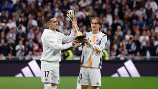 El Real Madrid ofreció su noveno título de campeón del mundo al Bernabéu