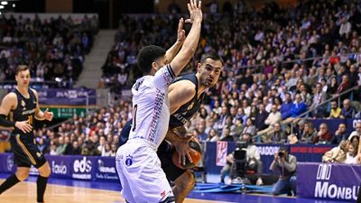 El líder sigue intratable a domicilio