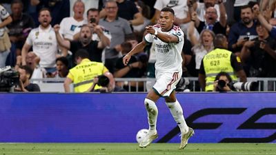 Los tres grandes goles de Mbappé ante la Real Sociedad