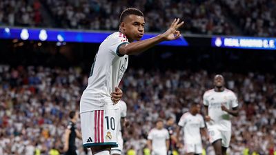 El Madrid golea con un ‘hat-trick’ de Mbappé