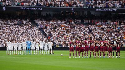 Minuto de silencio en el Santiago Bernabéu