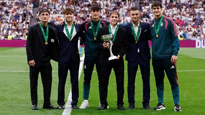 Homenaje a los campeones del Europeo sub-19