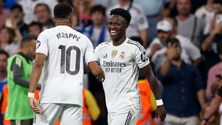 Los dos goles de Vini Jr. ante el Villarreal