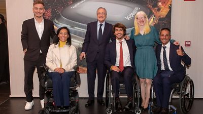 Five Paralympic medallists in Bernabéu box