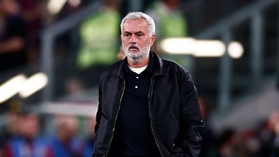 Mourinho: "Gran partido, gran victoria y los chicos lo merecen"