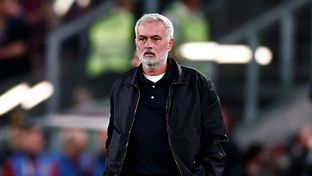 Mourinho: "Gran partido, gran victoria y los chicos lo merecen"