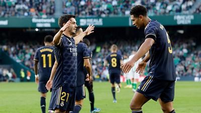 Pase medido de Brahim, control con el pecho y golazo de Bellingham