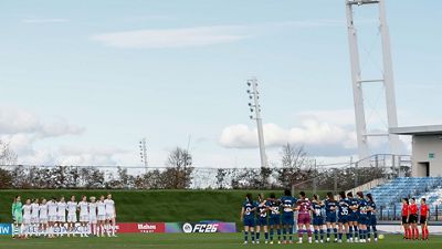 Minuto de silencio en el Alfredo Di Stéfano por Manolín Bueno